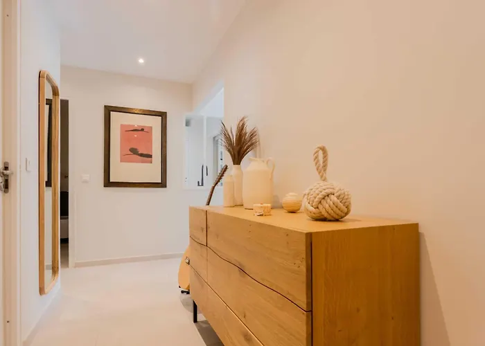 Bright A-c With Sea View -