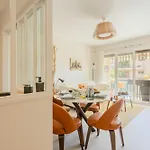 Bright A-c With Sea View - Apartment