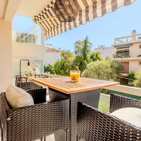 Bright A-c With Sea View - Appartement Antibes