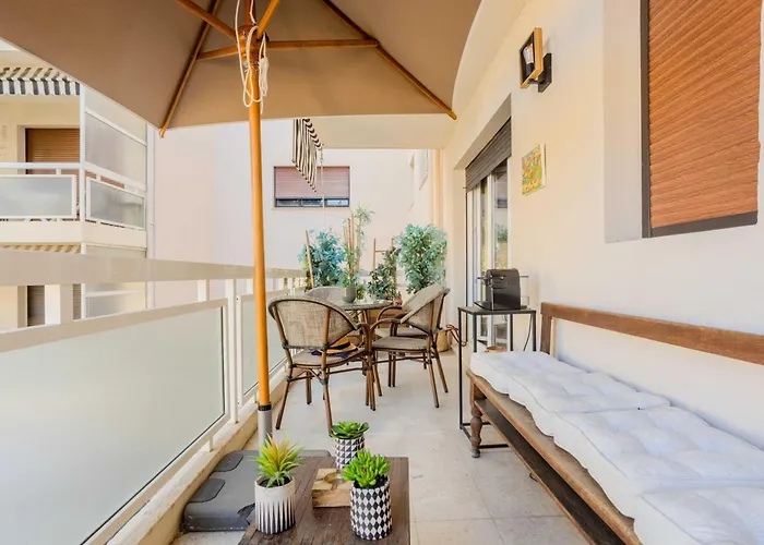 Bright A-c With Sea View - Apartman Antibes